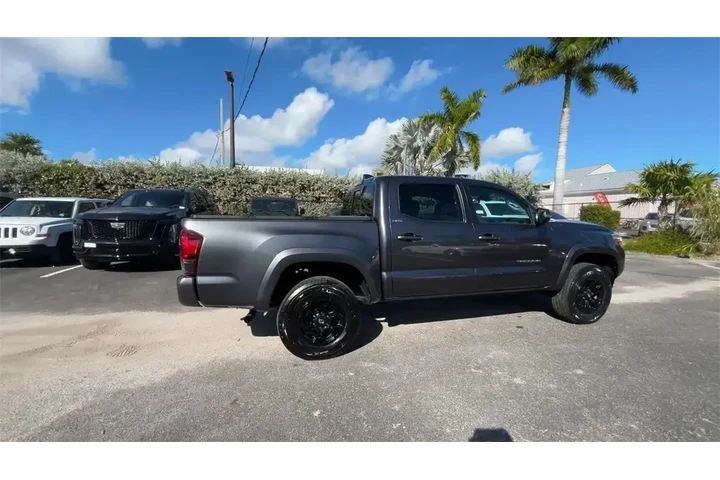 $30990 : Toyota Tacoma 2022 4x2 TRD O image 8