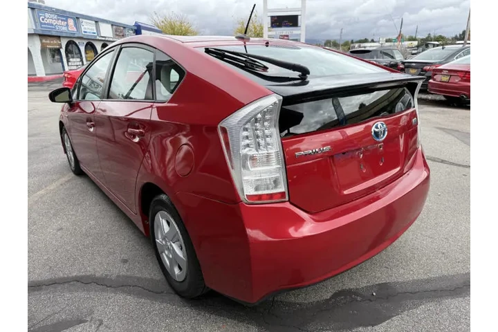 $8300 : 2011 Prius Four image 5