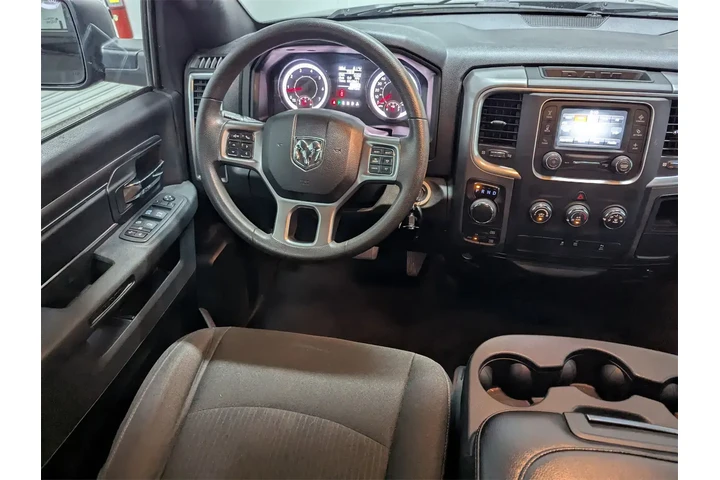 $33997 : Ram 1500 Classic 2024 4x4 SL image 7