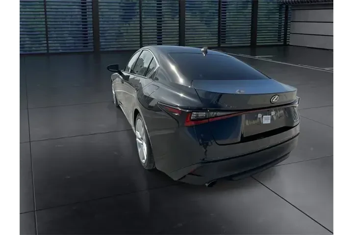 $34788 : Lexus IS 300 2023 4dr Sedan image 6