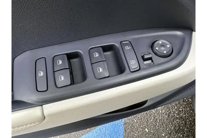 $19999 : Hyundai VENUE 2024 Limited 4 image 9