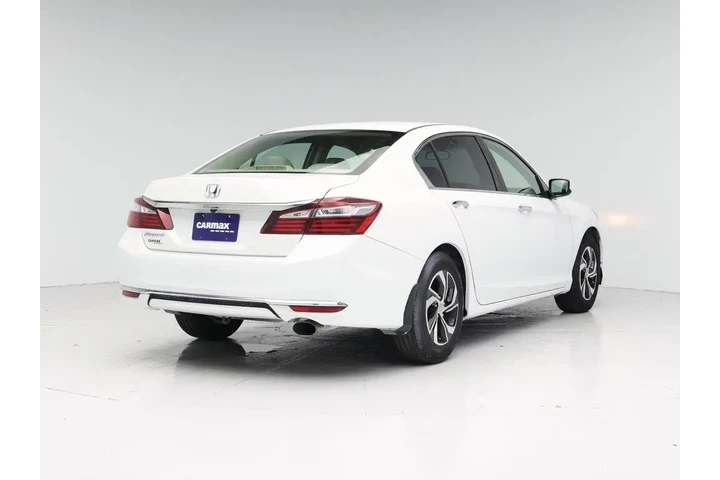 $19998 : Honda Accord 2017 LX 4dr Sed image 8