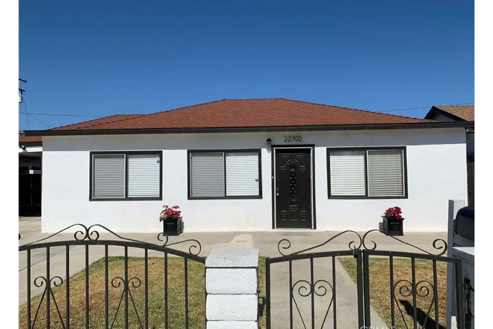 $2400 : Beautiful 3Bedroom House in LA image 1