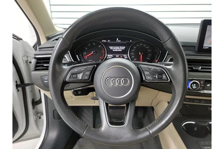 $16998 : Audi A4 2019 Titanium 40 TFS image 10