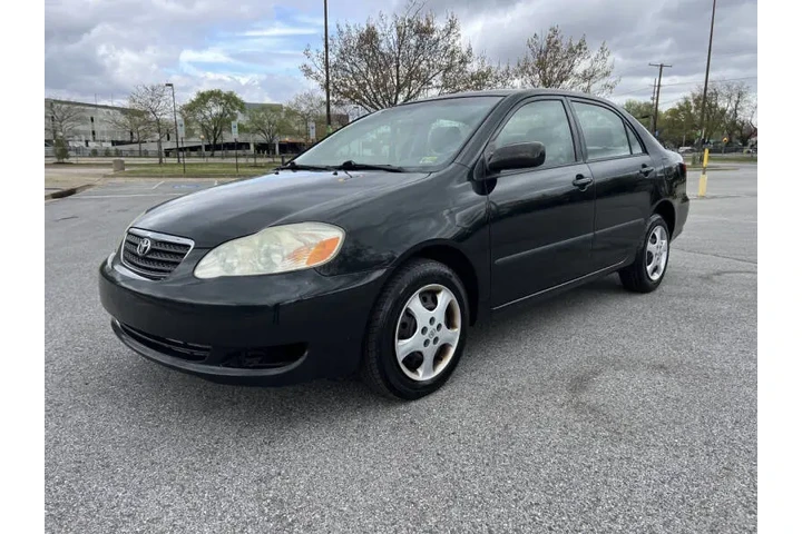 $5900 : 2005 Corolla CE image 3