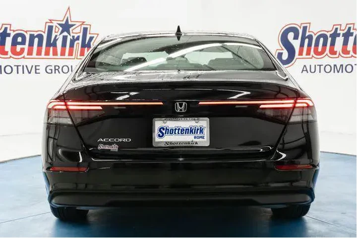 $31349 : Honda Accord 2025 SE 4dr Sed image 6