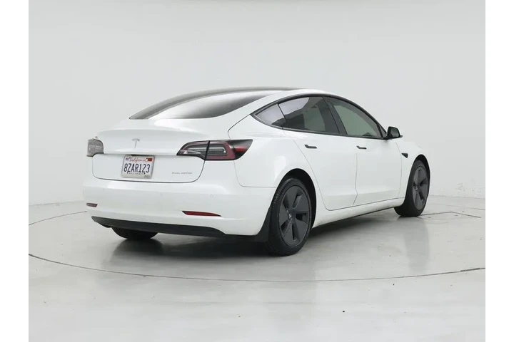 $27998 : Tesla Model 3 2022 AWD Long image 8