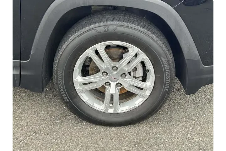 $20865 : GMC Terrain 2023 AWD SLE 4dr image 6