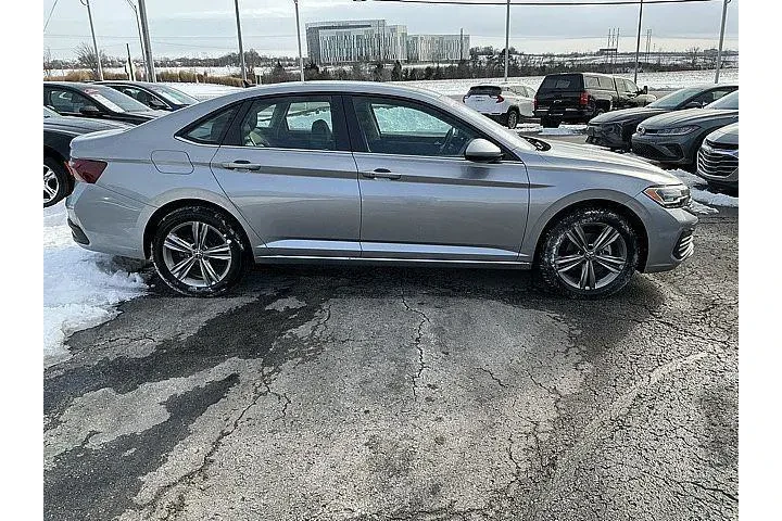 $19998 : Volkswagen Jetta 2024 SE 4dr image 2