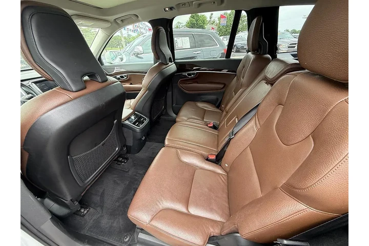 $21900 : 2019 XC90 T6 Momentum AWD image 6
