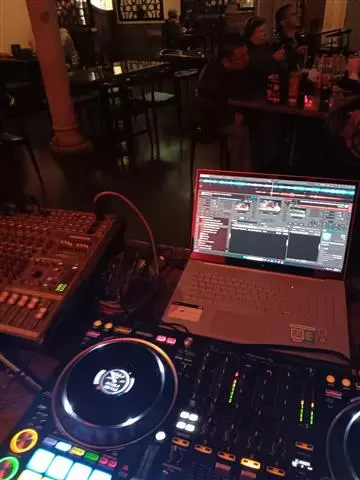 DJ Javi image 4