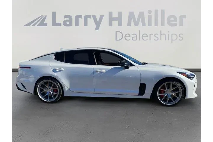 Kia Stinger 2023 GT-Line 4dr image 6