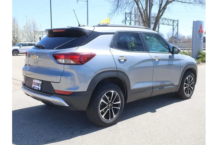 $23177 : Chevrolet Trailblazer 2025 L image 10
