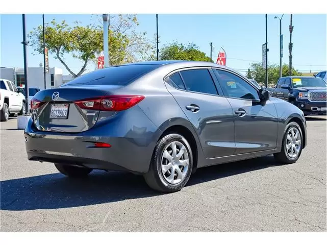 $13995 : 2016 Mazda MAZDA3 i Sport Seda image 2