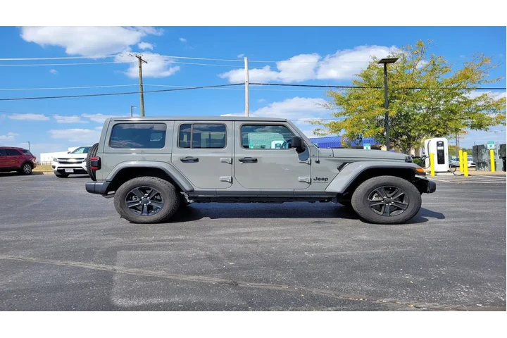 $39200 : Jeep Wrangler 2023 4x4 Sahar image 2