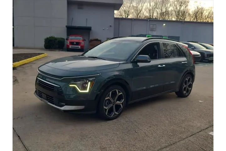 $23993 : Kia Niro Plug-In Hybrid 2023 image 1