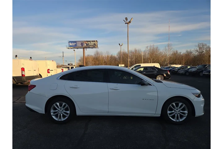 $11995 : 2018 Malibu LS image 6