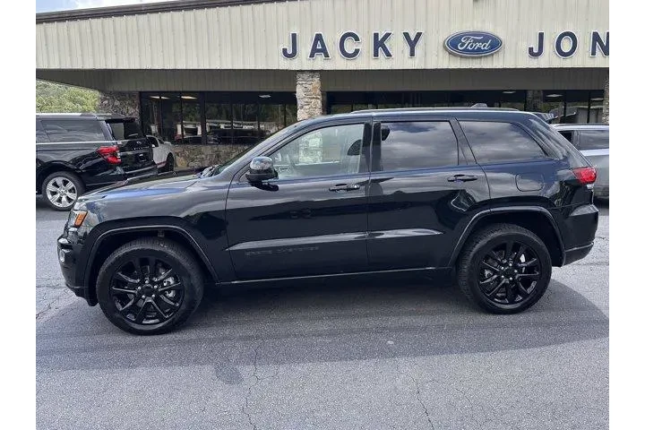 $24357 : Jeep Grand Cherokee 2021 4x4 image 1