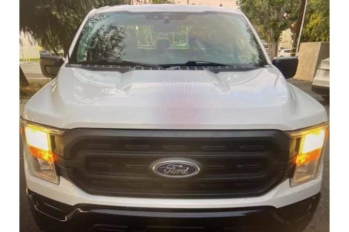 $39988 : Ford F-150 2021 4x4 Platinum image 2