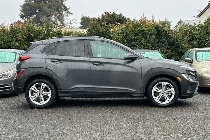 $14881 : Hyundai KONA 2023 AWD SEL 4d image 3
