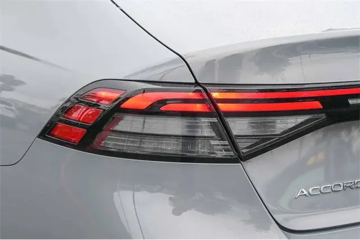 $29000 : Honda Accord Hybrid 2024 Tou image 8