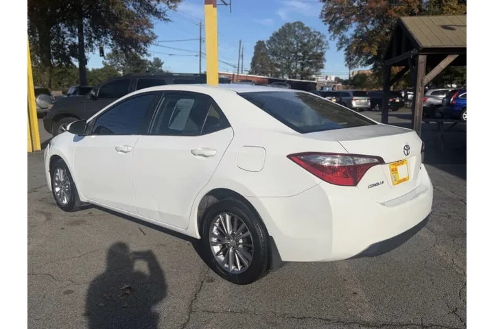 2015 Corolla L image 4