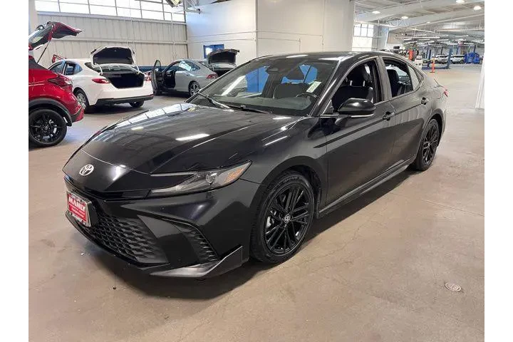 $29443 : Toyota Camry 2025 SE 4dr Sed image 7