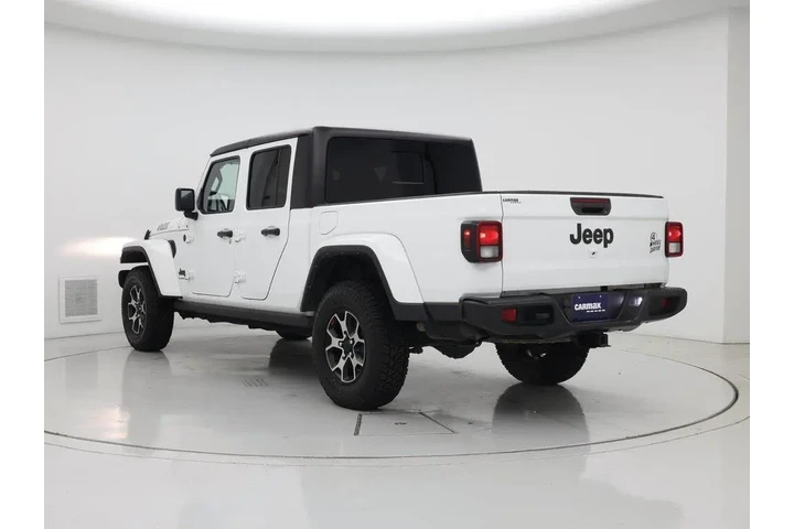$26998 : Jeep Gladiator 2021 4x4 Will image 2
