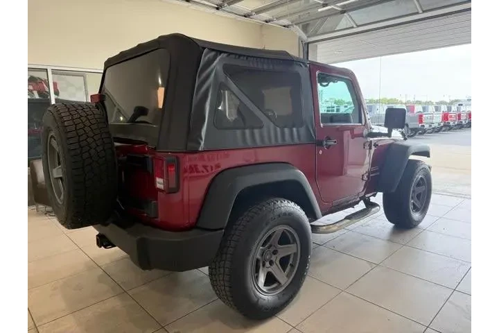 $13496 : Jeep Wrangler 2013 4x4 Sport image 4