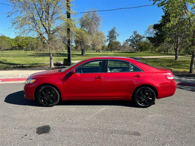 $11495 : 2011 Camry LE image 4