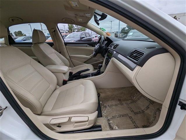 $13850 : 2015 Passat image 4