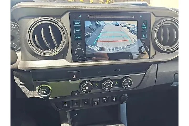 $33777 : Toyota Tacoma 2019 4x2 TRD O image 9