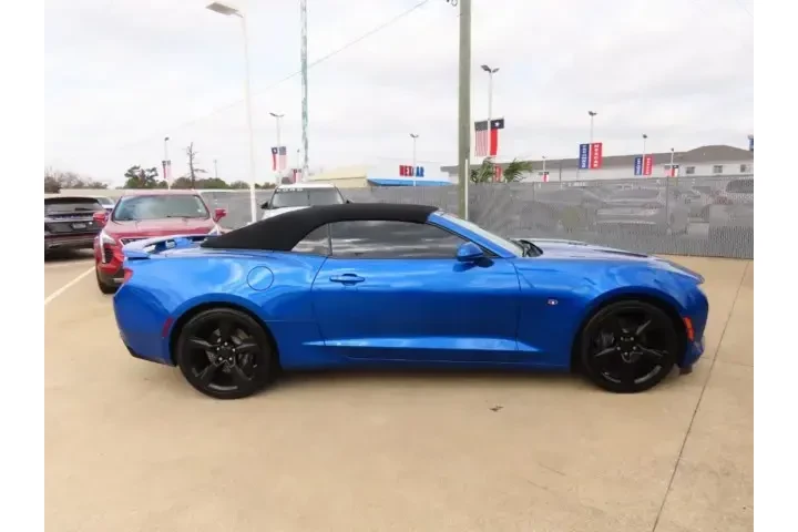 $33911 : Chevrolet Camaro 2017 SS 2dr image 8