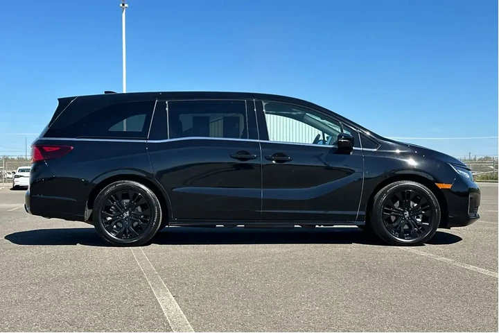 $39982 : Honda Odyssey 2025 Sport-L 4 image 2