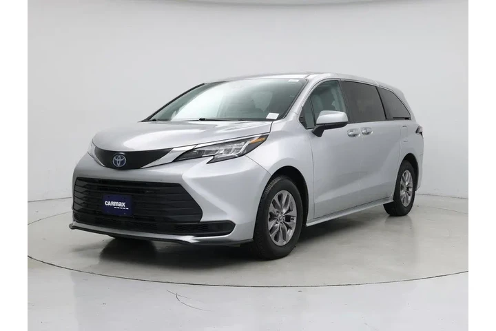 $37998 : Toyota Sienna 2023 LE 8-Pass image 4