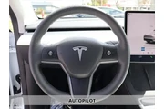 $35990 : Tesla Model Y 2024 AWD Long thumbnail