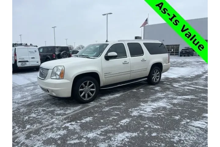 $10220 : GMC Yukon XL 2011 AWD Denali image 2