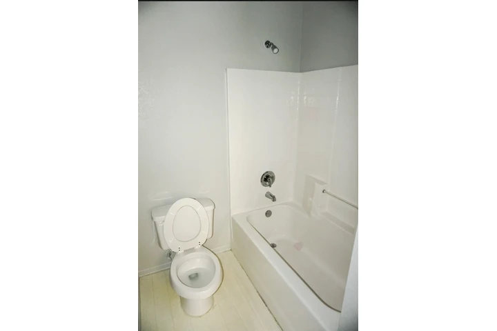 $1200 : 2 Recámaras con Baño Privado image 5