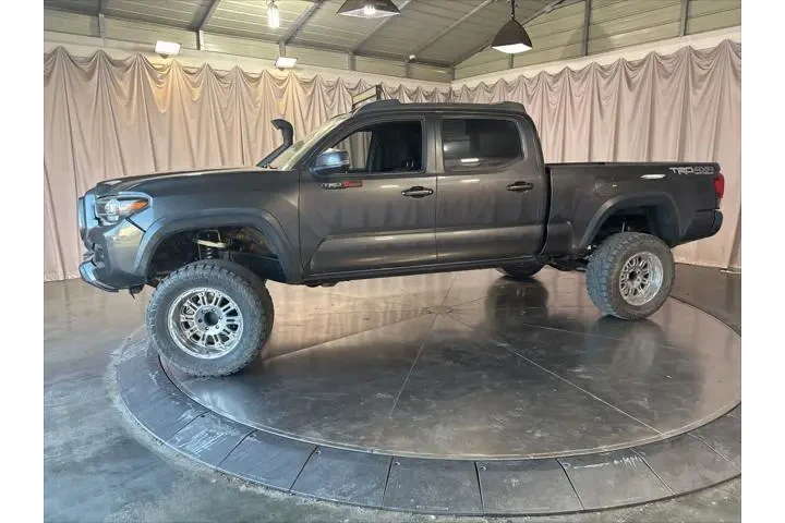 $28999 : Toyota Tacoma 2018 4x4 TRD O image 7