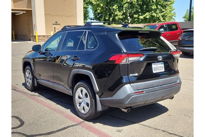 $22998 : Toyota RAV4 2021 LE 4dr SUV image 7