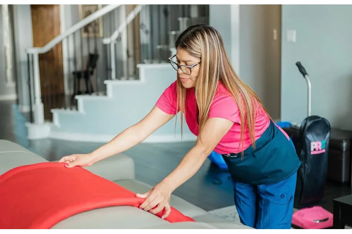 Full time / cleaning image 1