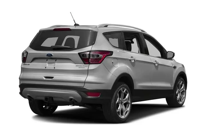 $10135 : Ford Escape 2017 Titanium 4d image 3