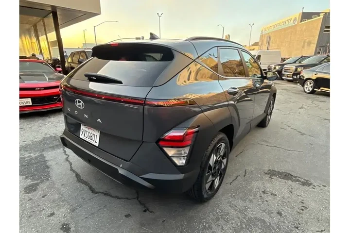 $22388 : Hyundai KONA 2024 SEL 4dr Cr image 9