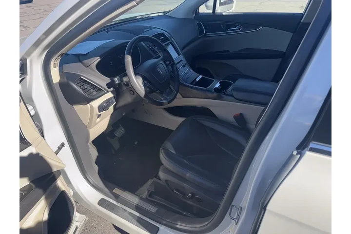 $22998 : Lincoln Nautilus 2019 AWD Re image 2