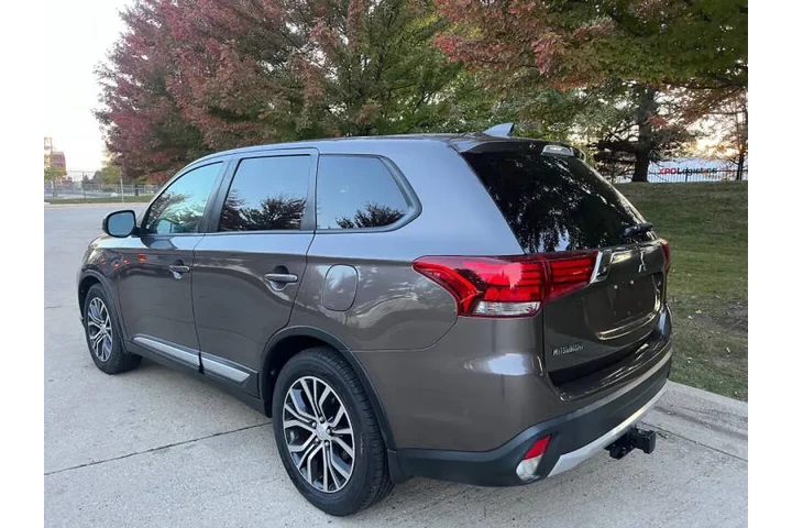 $10995 : 2018 Outlander ES image 9