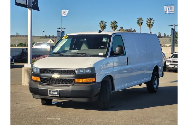 $28798 : Chevrolet Express 2023 2500 image 9