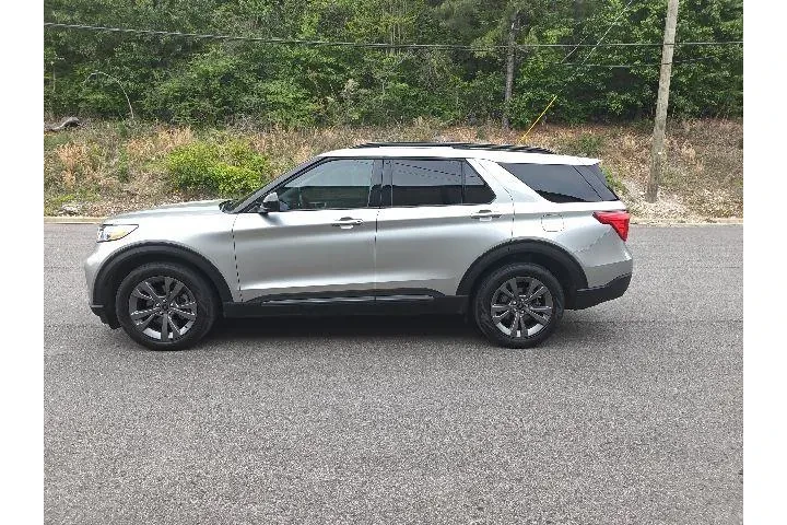 $29499 : Ford Explorer 2023 XLT 4dr S image 5