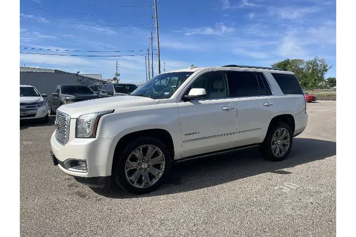 $13981 : GMC Yukon 2015 4x4 Denali 4d image 4