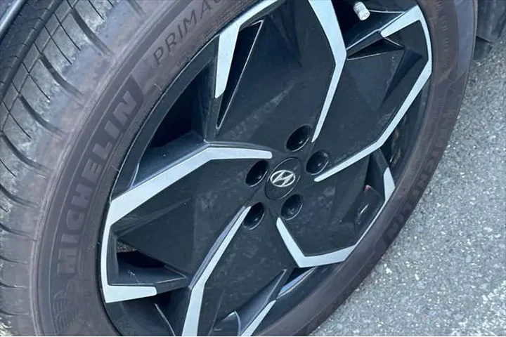 $24990 : Hyundai IONIQ 5 2024 SEL 4dr image 4