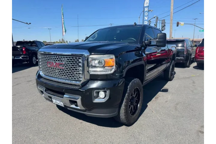 $27998 : 2015 GMC Sierra 2500HD Denali image 5